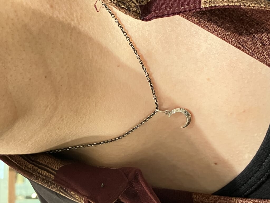 Suman Dhakhwa スーマンダックワ Carved Moon Pendant カーヴドムーンペンダント 2025SS Silver　シルバー
